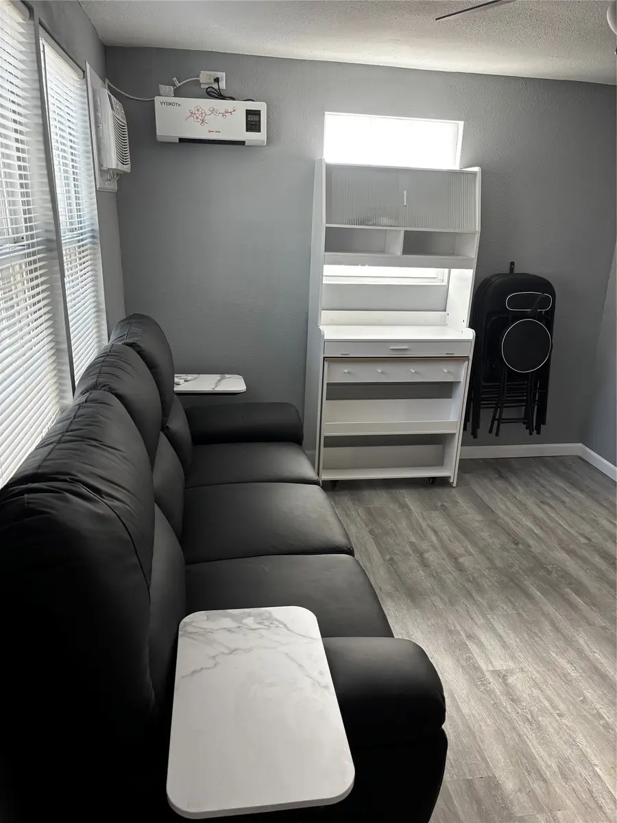 100B Ross Street, Huntsville, TX 77320 - #3
