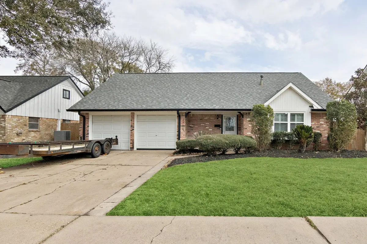 2705 Huckleberry Lane, Pasadena, TX 77502 - #1