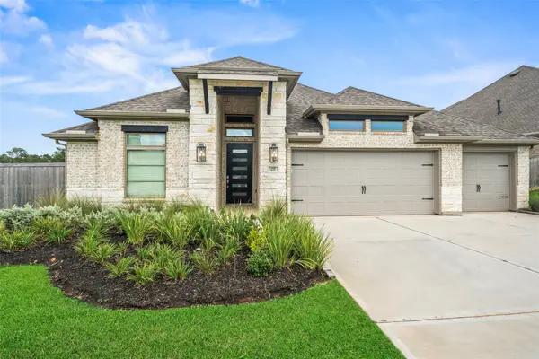 122 Artisan Ridge Drive, Conroe, TX 77318