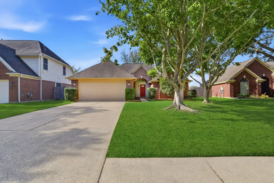 2121 Crimson Lake Lane, League City, TX 77573 - Image #2