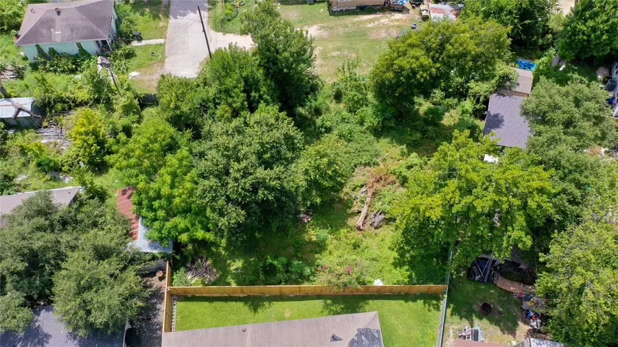 706 Embry Street, Houston, TX 77009 - #2