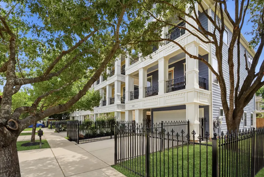 2702 Nicholson Street, Houston, TX 77008 - #3