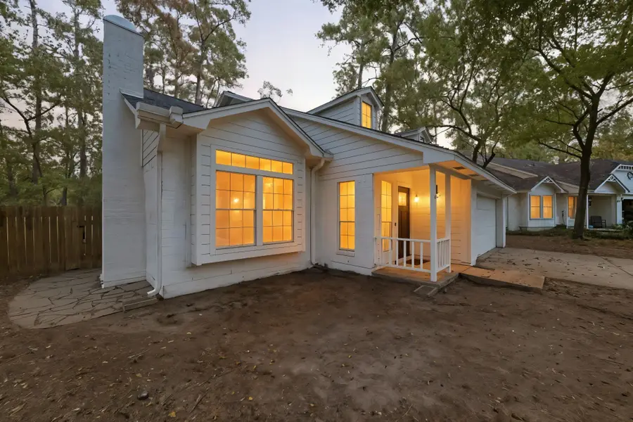 26 N Summer Star Court, The Woodlands, TX 77380 - Image #3