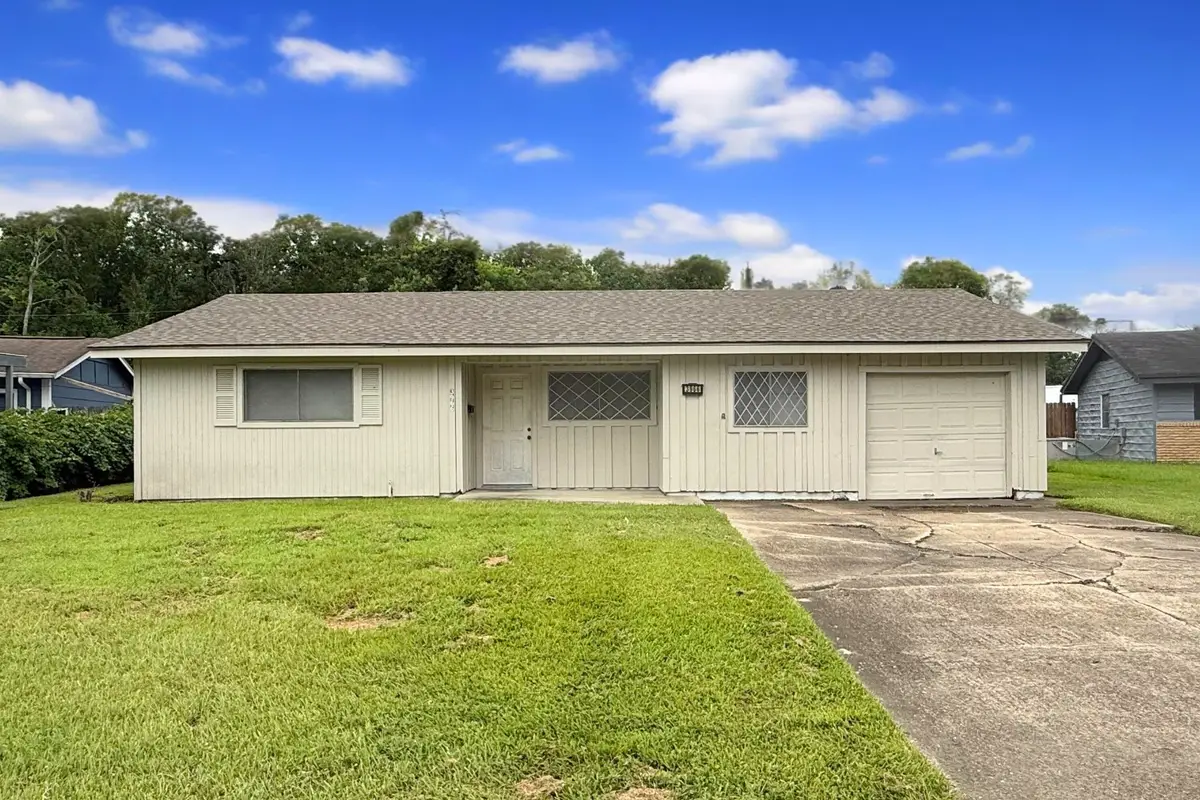 3966 Broadmoor Drive, Beaumont, TX 77707 - Image #1
