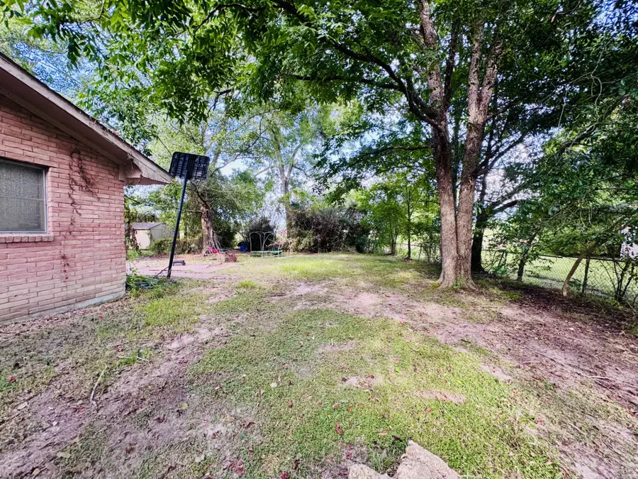 140 East Street, Liberty, TX 77575 - #2