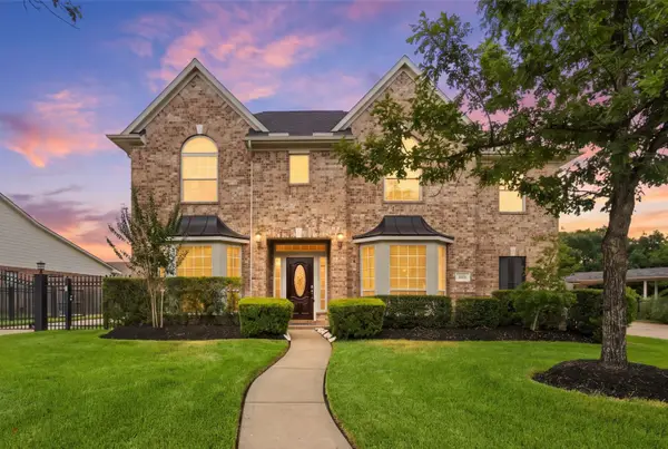 15806 Applerock Trail, Cypress, TX 77433
