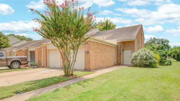 1826 Veranda Drive, West Columbia, TX 77486