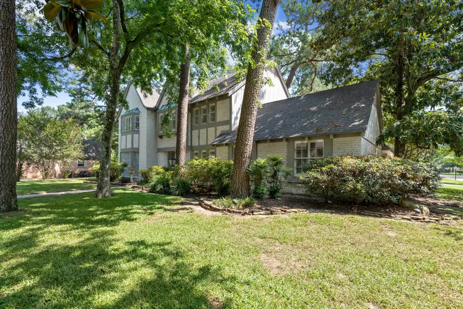13643 Glen Erica Drive, Houston, TX 77069 - Image #2