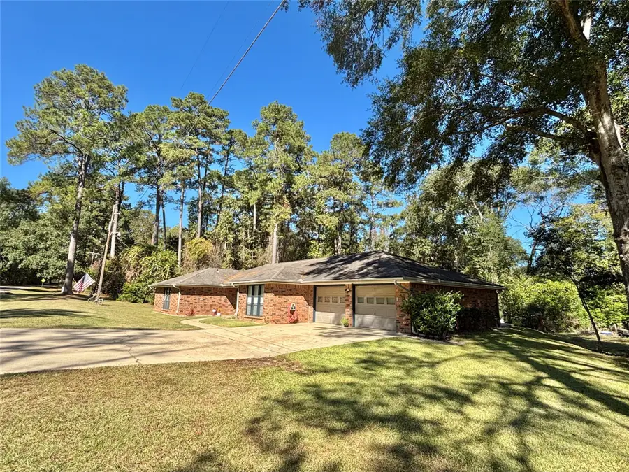 1016 N Nellius Street, Woodville, TX 75979 - Image #3