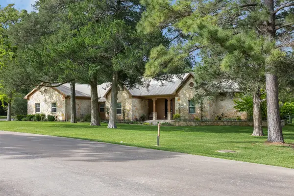 404 Saint Andrews Drive, New Ulm, TX 78950