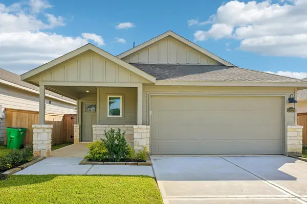 31020 Rova Boat Drive, Huffman, TX 77336