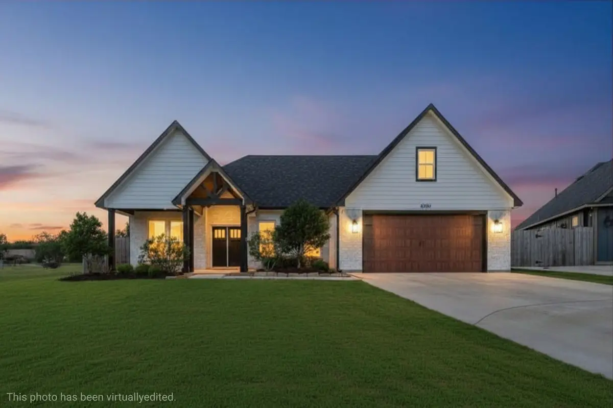 800 Greystone Lane, Angleton, TX 77515 - #1