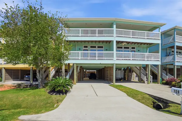 709 N Bayshore Drive, La Porte, TX 77571