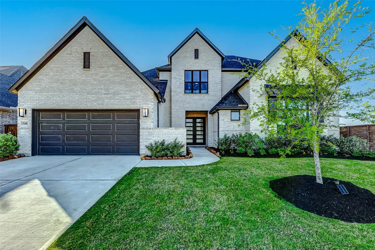 7606 Redwoods Forest Drive, Katy, TX 77493 - Image #1