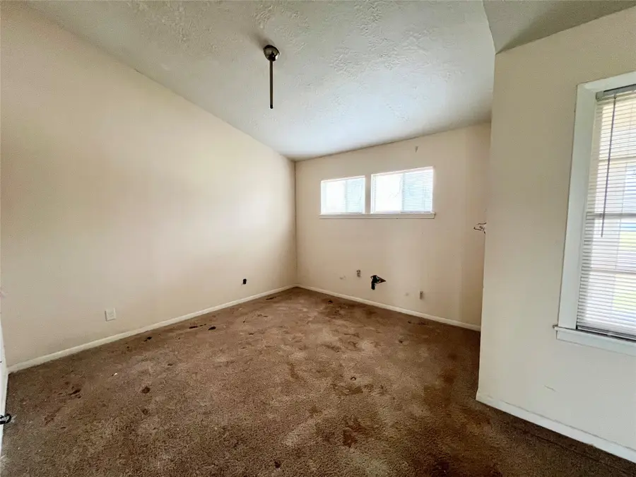 3009 Rust Avenue, Texas City, TX 77590 - Image #3