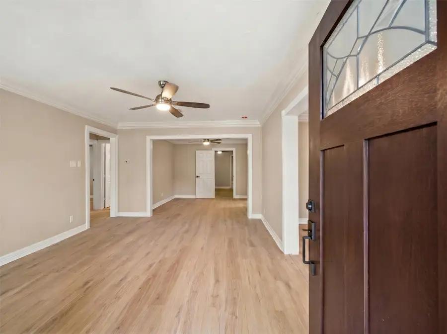 417 13th Avenue N, Texas City, TX 77590 - #3