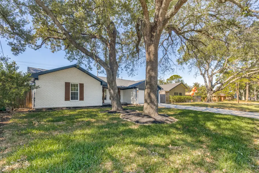 10406 Willowisp Drive, Houston, TX 77035 - Image #3