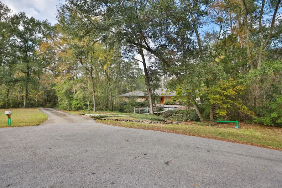 26530 Pin Oak Drive, Magnolia, TX 77354 - Image #2