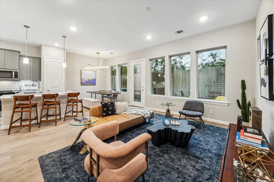 812 Glowing Dawn Drive, Houston, TX 77018 - #2