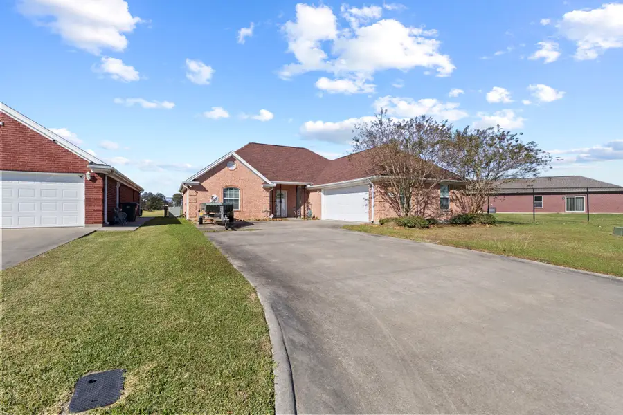 4085 Lake Arthur Drive, Port Arthur, TX 77642 - Image #2