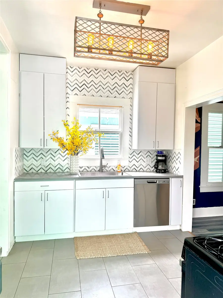 4807 Avenue P 1/2, Galveston, TX 77551 - #2