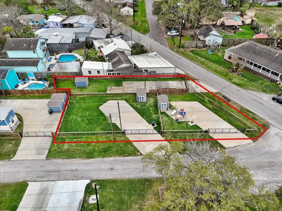 4403 W Bayshore Drive, Bacliff, TX 77518 - #2