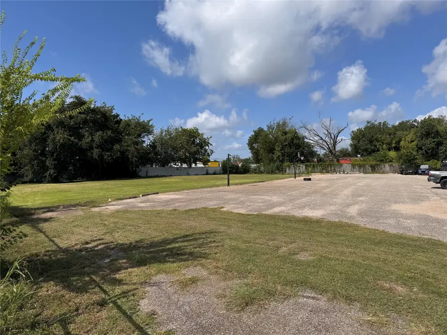 7151 Lawndale Street, Houston, TX 77023 - Image #2