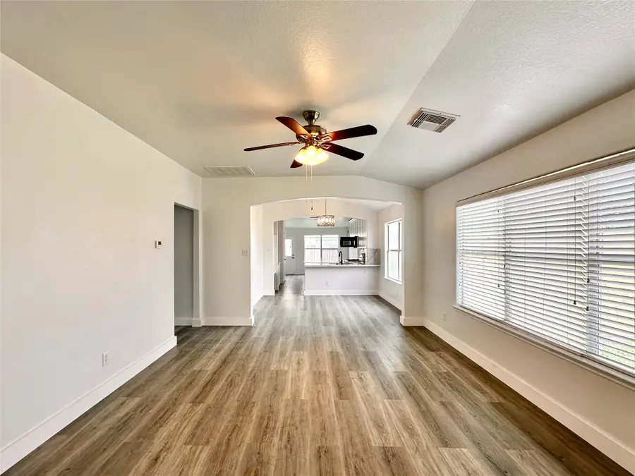 8202 Radial Court, Rosharon, TX 77583 - #2