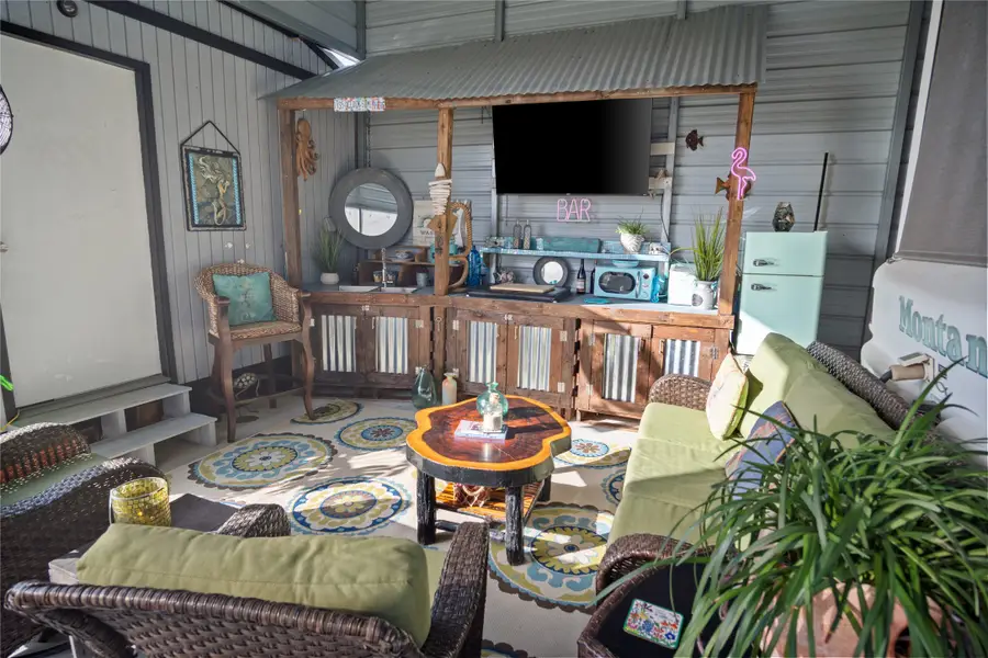 1129 Prides Lane, Port Bolivar, TX 77650 - #2