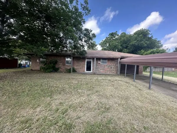 1504 Martha Street, Bowie, TX 76230