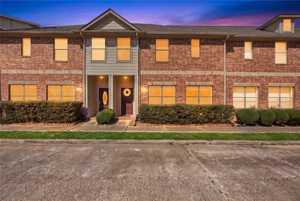 2039 Glencove Drive, Seabrook, TX 77586