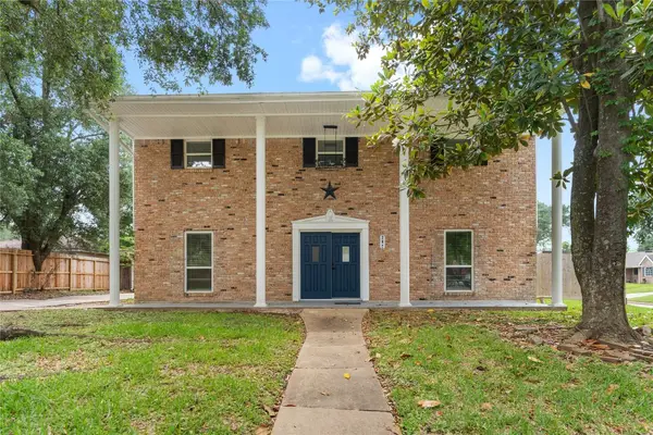 207 Burgundy Lane, League City, TX 77573