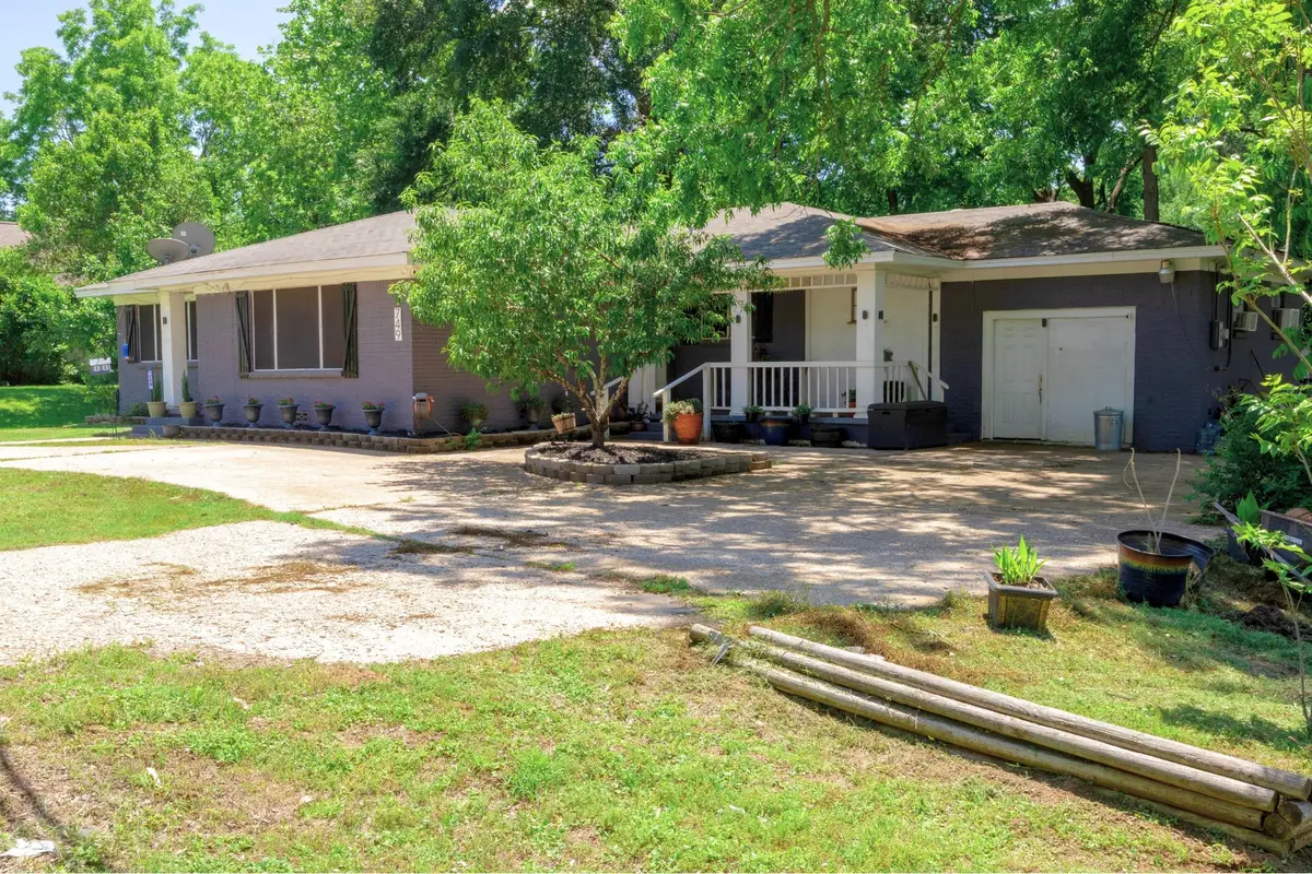 749 S Cass, Centerville, TX 75833 - #1