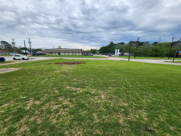1008 W Main Street, Baytown, TX 77520