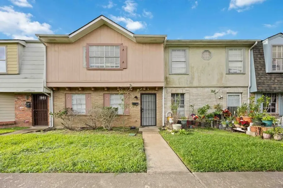 8456 Leawood Boulevard, Houston, TX 77072 - #2