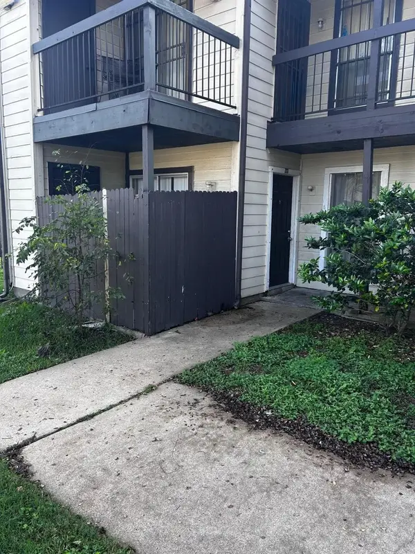 12615 Brookglade Circle #407, Houston, TX 77099
