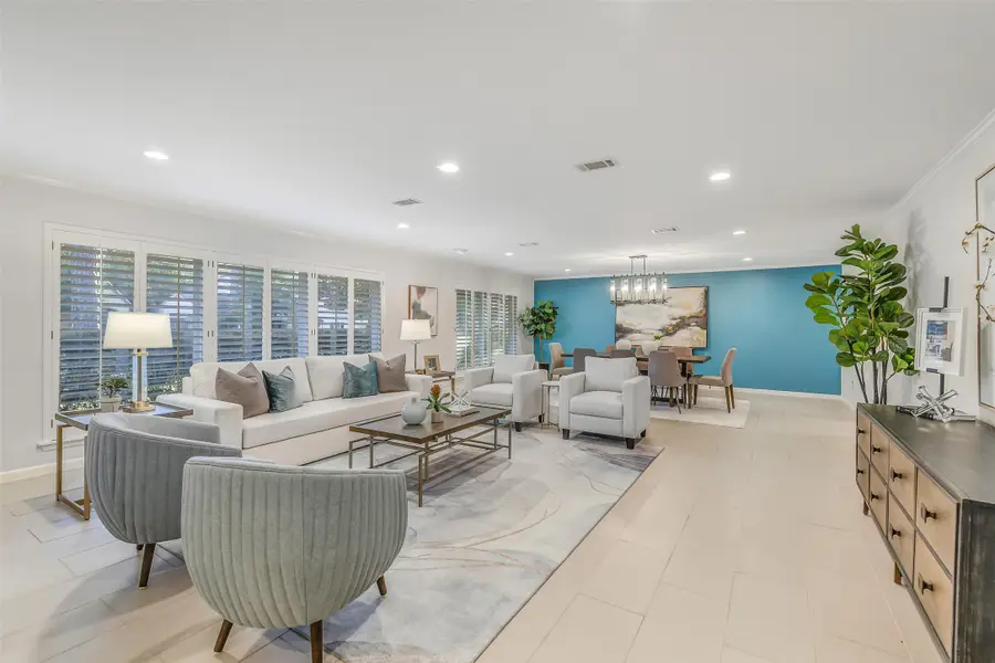 12326 Old Oaks Drive, Houston, TX 77024 - Image #3