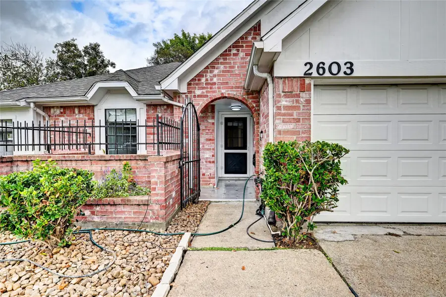 2603 Lazy Spring Court, Missouri City, TX 77489 - Image #3