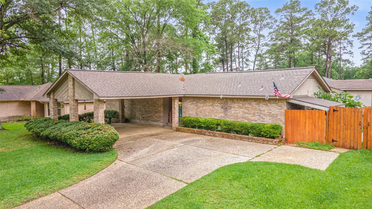 412 Burning Tree Drive, Huntsville, TX 77340 - #1