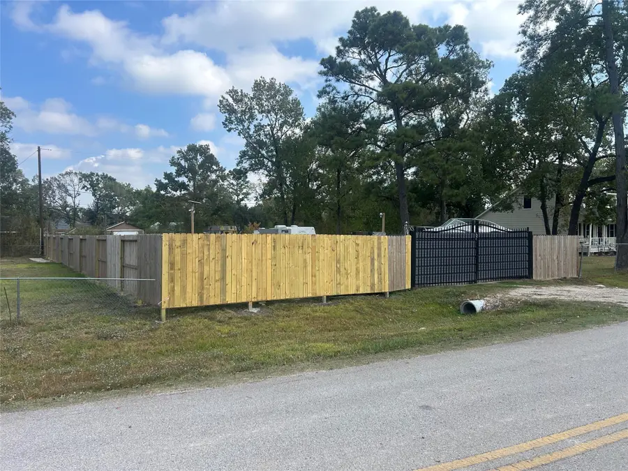 11130 Meadowvine Drive, Houston, TX 77044 - Image #2