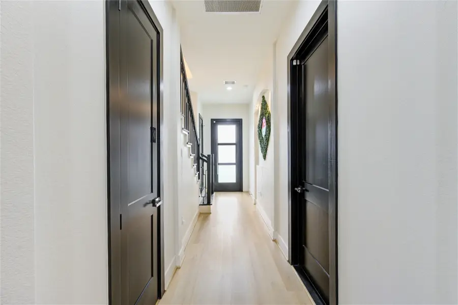 5421 Southlea Street, Houston, TX 77033 - Image #3