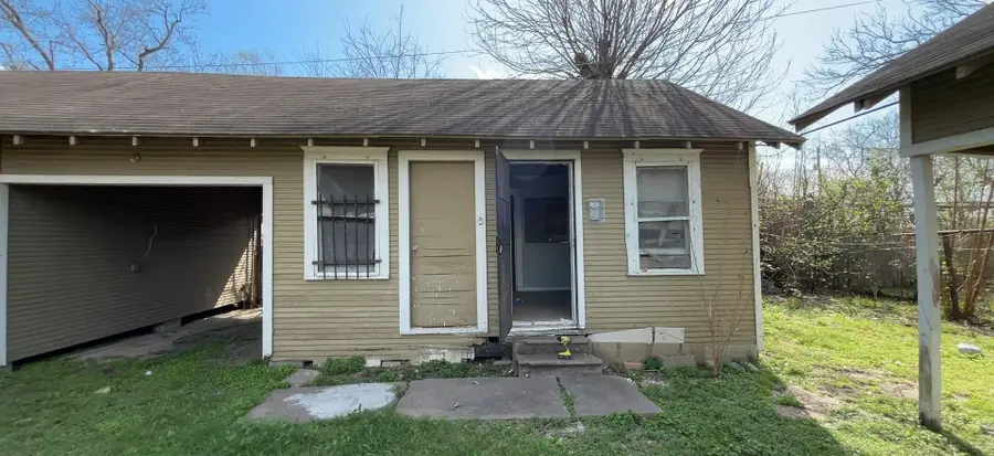 6201 Saint Augustine Street, Houston, TX 77021 - #2