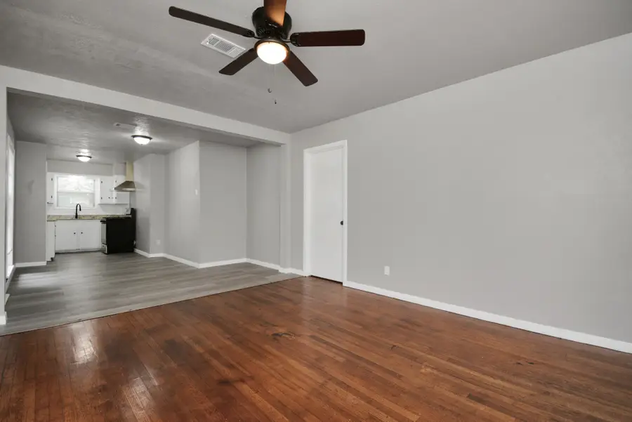 833 Dutch Street, Deer Park, TX 77536 - Image #3