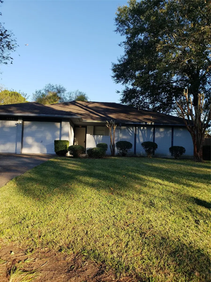 2204 Mimosa Court, League City, TX 77573 - Image #3