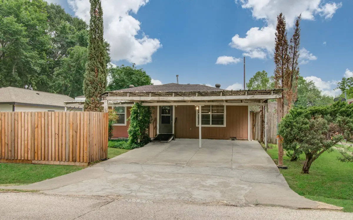 10131 Tangiers Rd, Houston, TX 77041 - #1