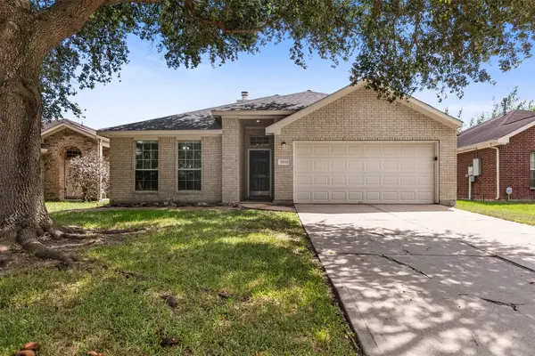 1815 Sherwood Forest Circle, League City, TX 77573