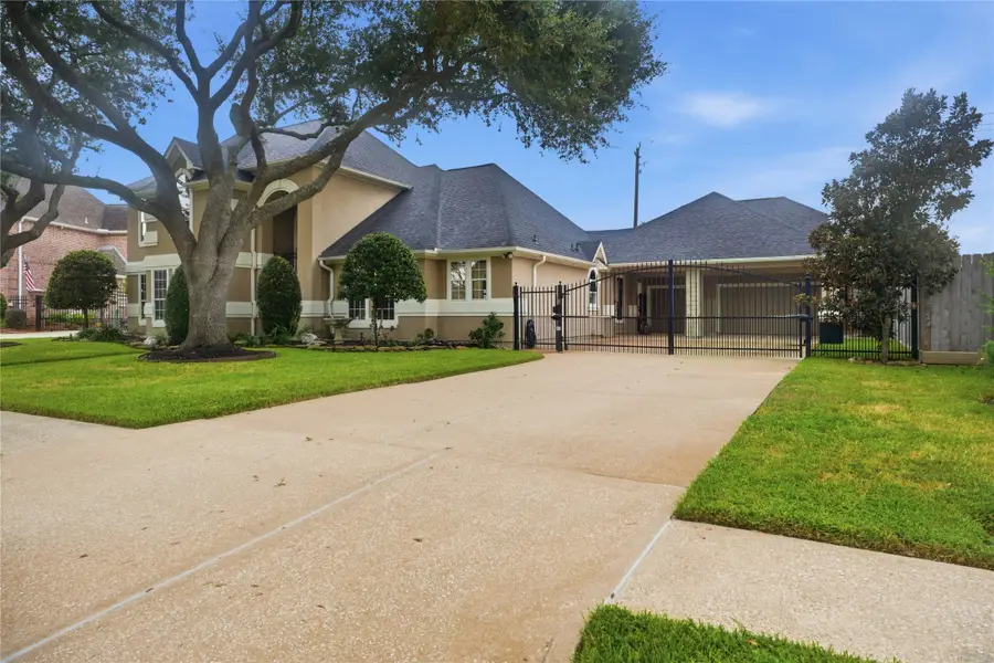 4815 Bayfair Street, Pasadena, TX 77505 - #2