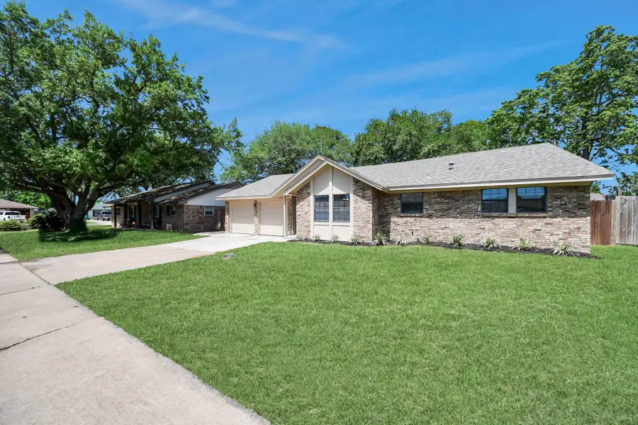 3206 Woodstone Drive, Baytown, TX 77521 - #2