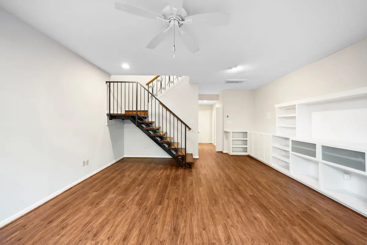 2100 Commonwealth Street #G, Houston, TX 77006 - Image #1