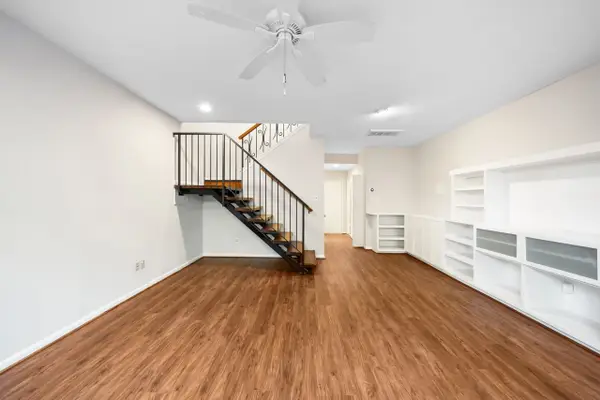 2100 Commonwealth Street #G, Houston, TX 77006